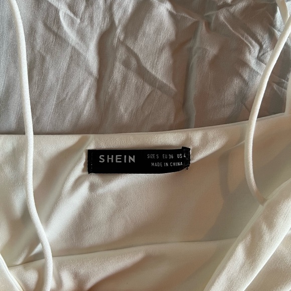 very cropped shein top - Picture 3 of 3